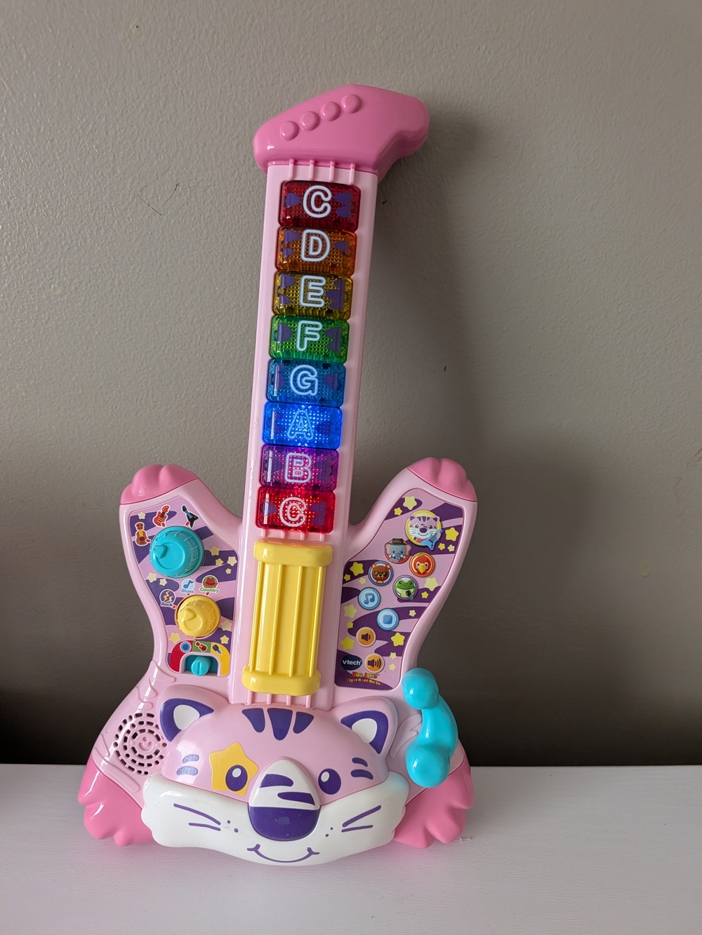 VTech Zoo Jamz Tiger Rock Guitar Musical Instrument Lights Sounds Learning Pink